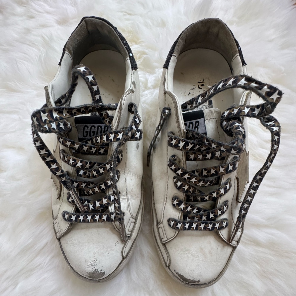 Golden Goose
Superstar Leather Glitter Low-Top Sneakers (38)